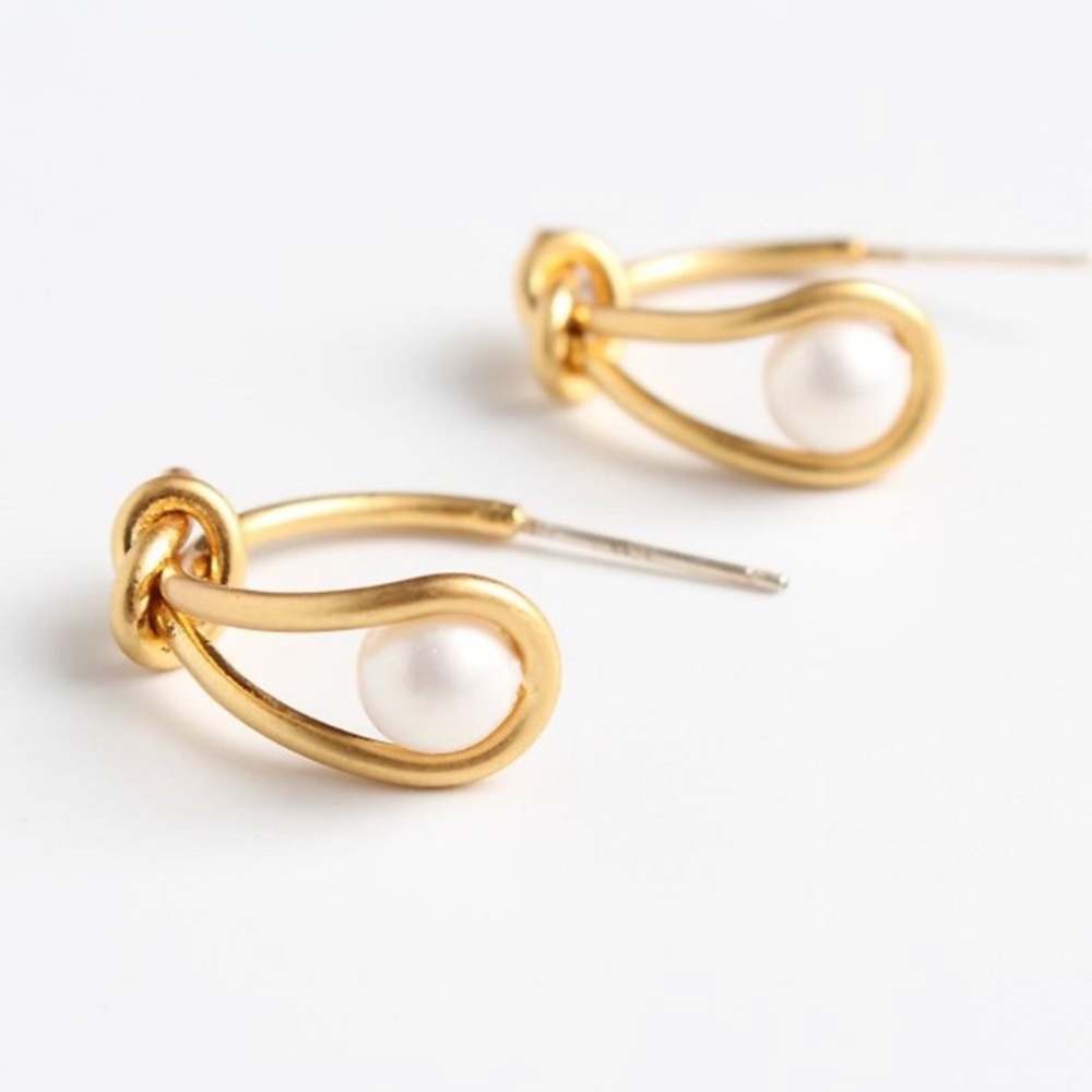 Knot Pearl Hoop Earrings